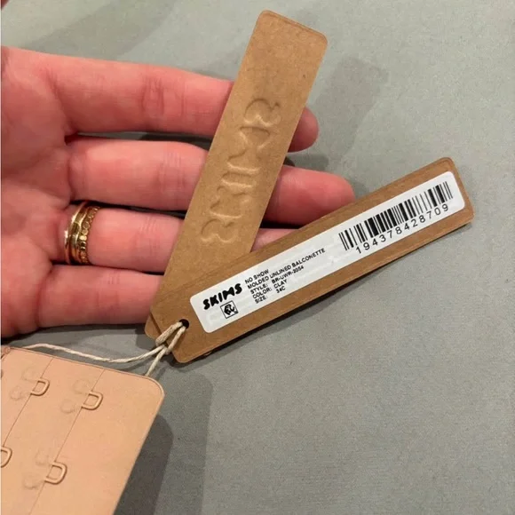 NWT SKIMS Unlined Balconette Bra - 34C - Picture 4 of 6